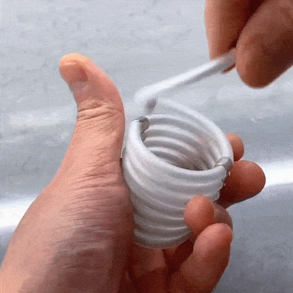 Self-Winding Magnetic Phone Charging Cable
